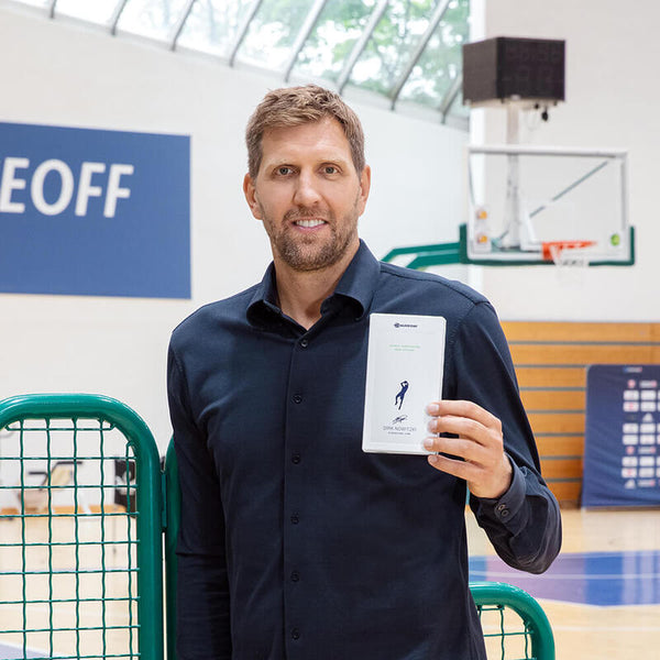 Dirk Nowitzki 特別版運動壓力護膝(預售中)